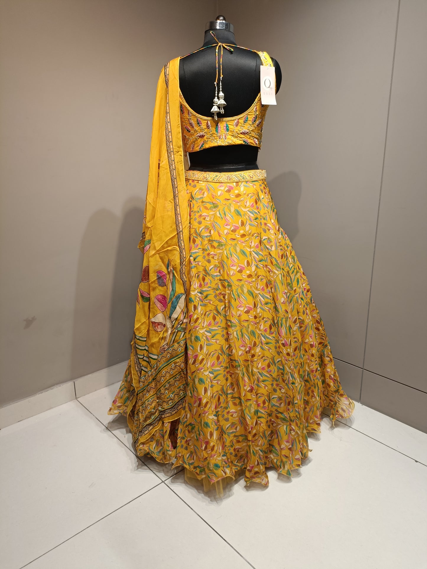 Elegant Organza Crop Top with Delicate Bead Embellishments