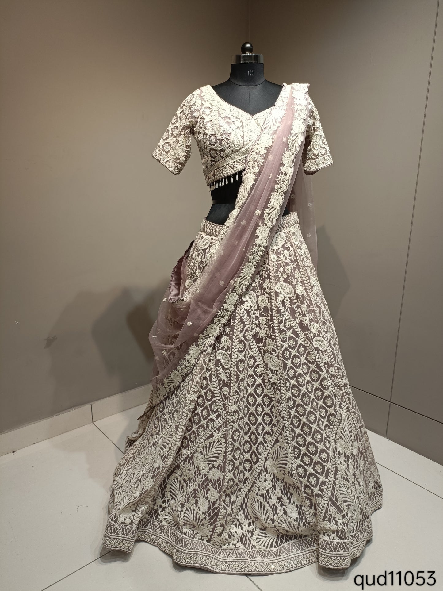 Stylish Lavender Crop Top with Resham Work Ideal for Ceremonies