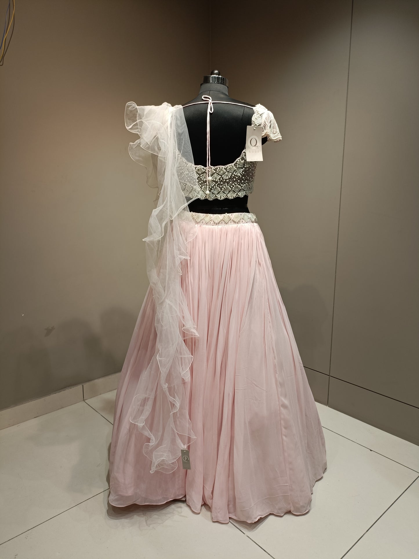 Elegant Chinon Crop Top with Delicate Pearl Embellishments