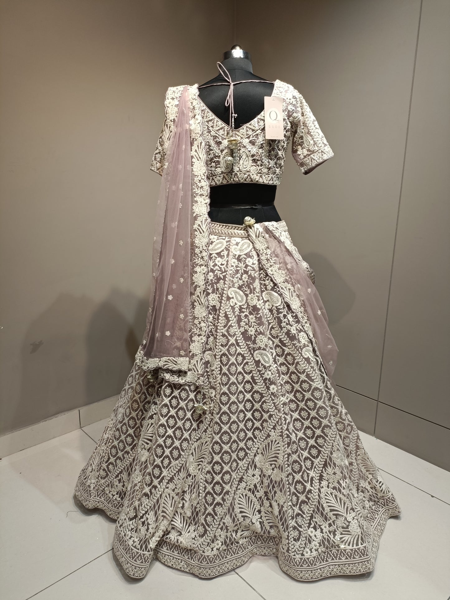 Stylish Lavender Crop Top with Resham Work Ideal for Ceremonies