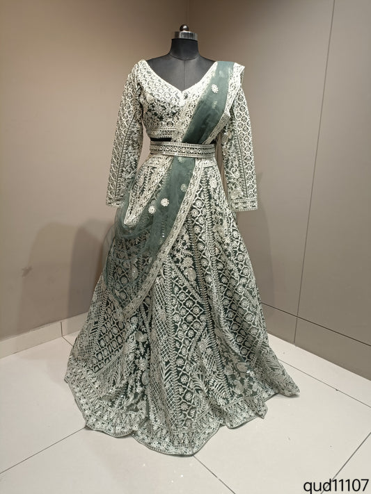 Elegant Lehenga with Zari Detailing