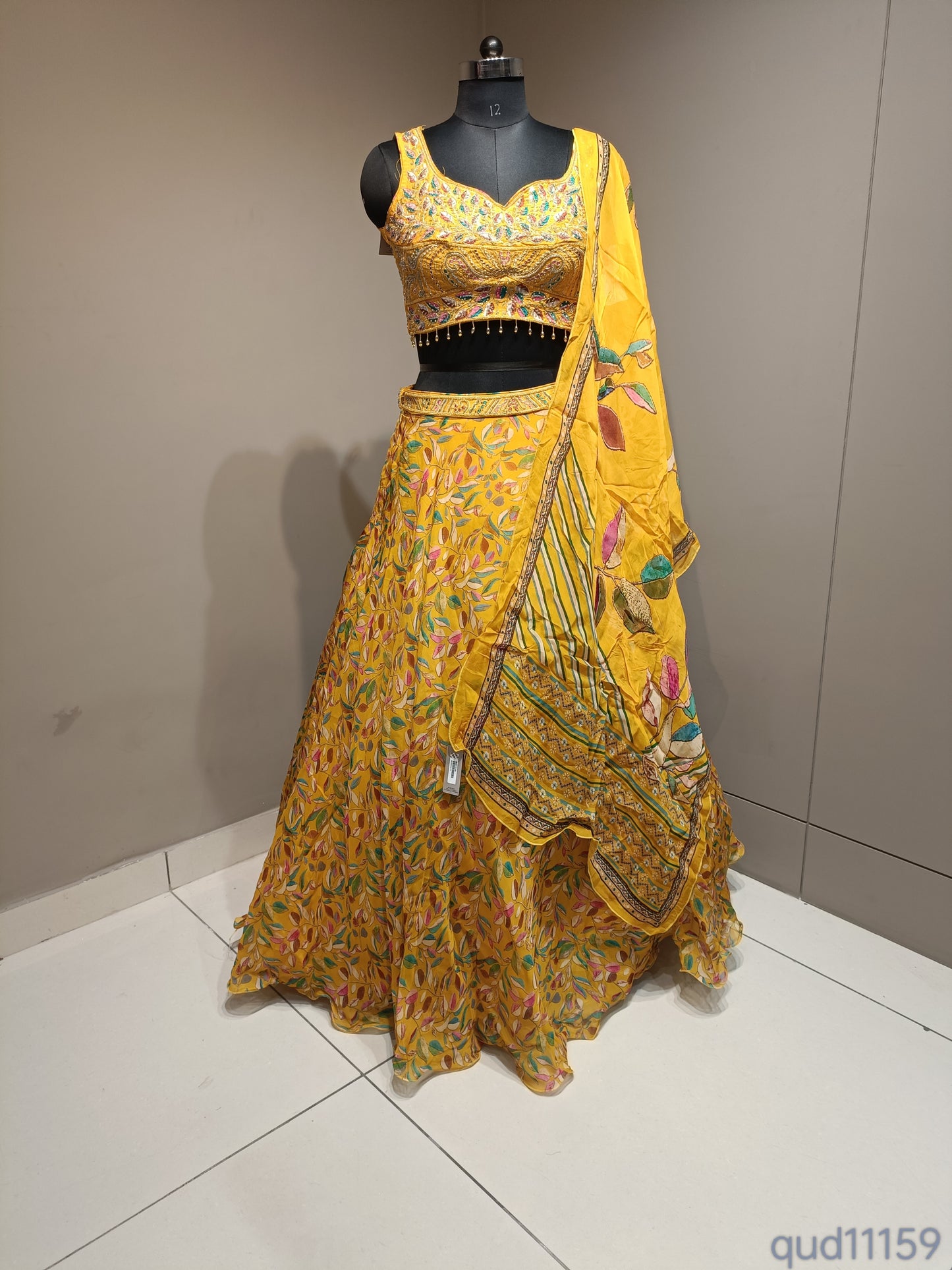 Elegant Organza Crop Top with Delicate Bead Embellishments
