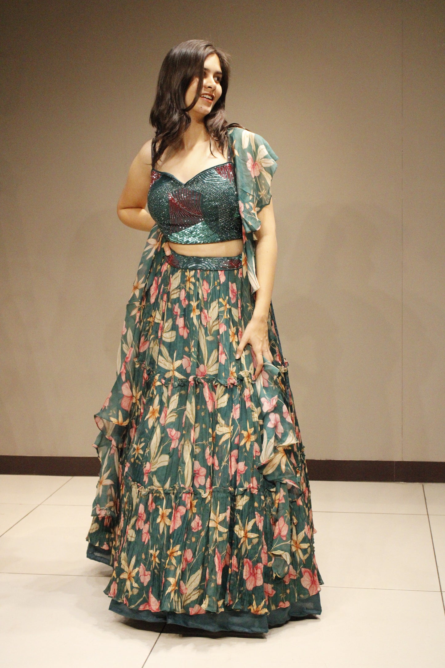 Elegant Organza Crop Top with Delicate Cutdana Embellishments